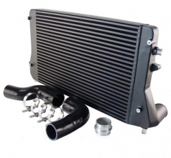 Intercooler kit VW Scirocco včetně R / Touran / Passat 1.8/2.0 TFSi/TSI + 1.9/2.0 TDi - černý