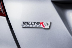 3D samolepa s logem Milltek Sport - stříbrná