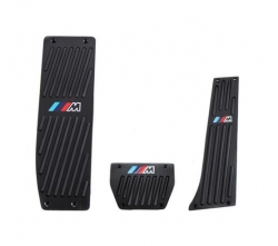 Pedály ProRacing pro BMW X1 E84 / X3 E83 / F25 / X4 F26 / X5 E53 / E70 / X6 E71 / E72 / Z4 E85 / E86 / E89 s logem M technik - automatická převodovka - černé