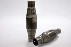 Závodní katalyzátor Simons - 100CPSI - 102 x 380mm - 63,5mm (homologace SBF/FIA)