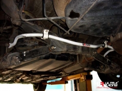Zadní stabilizátor Ultra Racing na Honda Stream (99-06) - 23mm