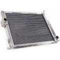 Hlinikový závodní chladič Jap Parts BMW E30 325i/is (84-91)