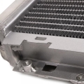 Hlinikový závodní chladič Jap Parts Renault Clio Mk2 172 182 1.4/1.6/2.0/1.9D (98-03) - klima