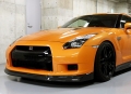 Karbonové lízátko pod přední nárazník Japspeed Nissan GT-R R35 (08-11) - Zele style